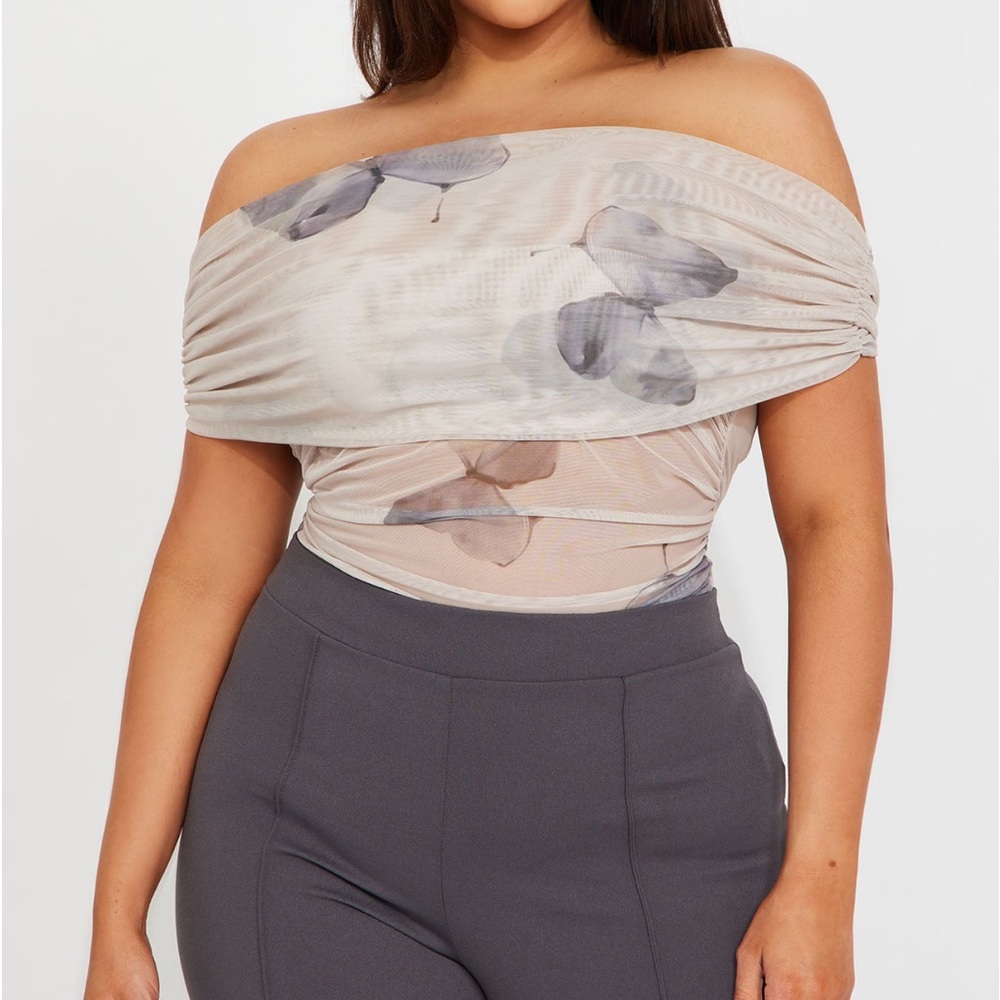 FAHION NOVA Butterfly Bodysuit 🦋